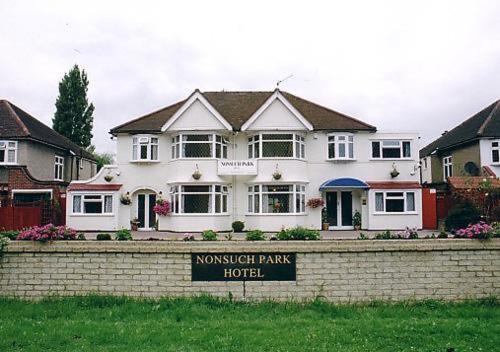 Nonsuch Park Hotel Epsom Exterior photo