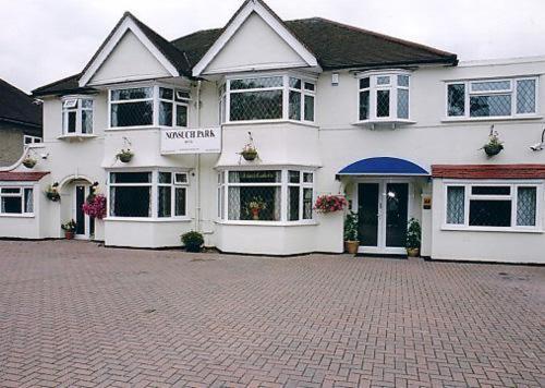 Nonsuch Park Hotel Epsom Exterior photo
